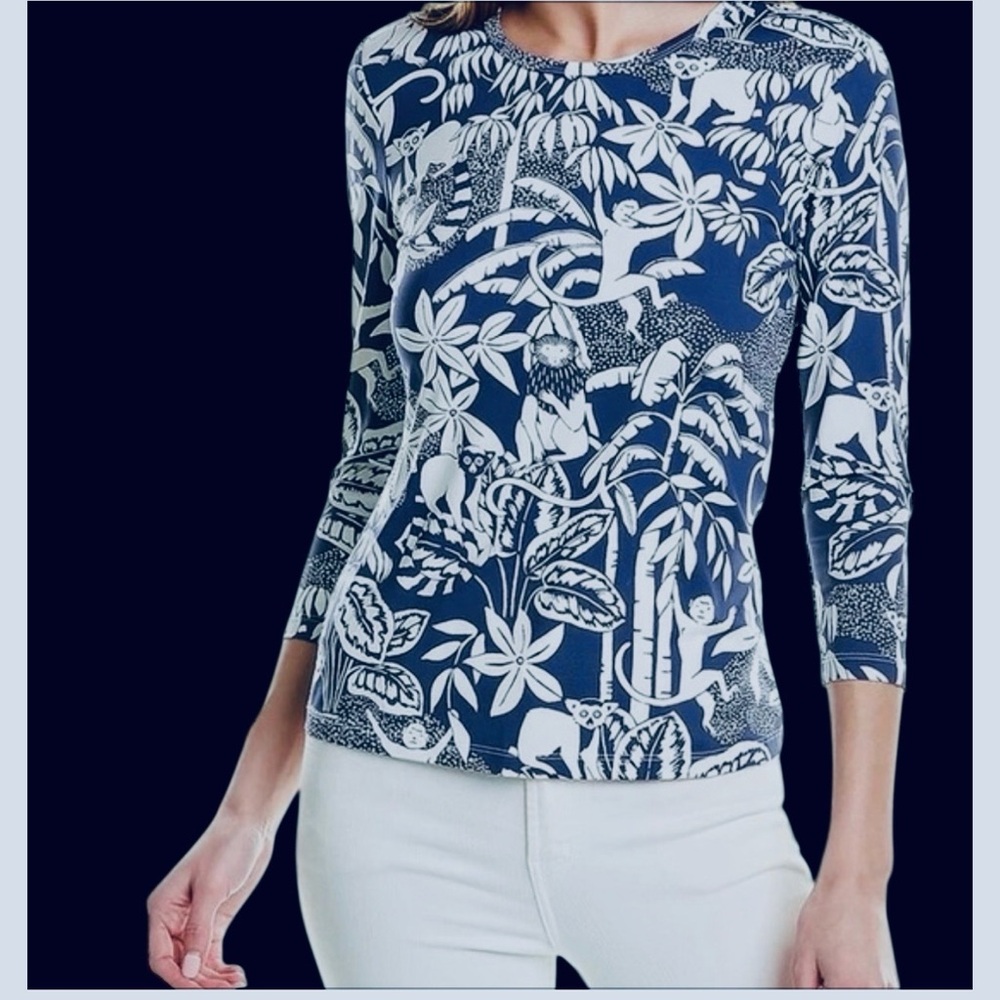 J McLaughlin Signature Tee in Swinging Palm